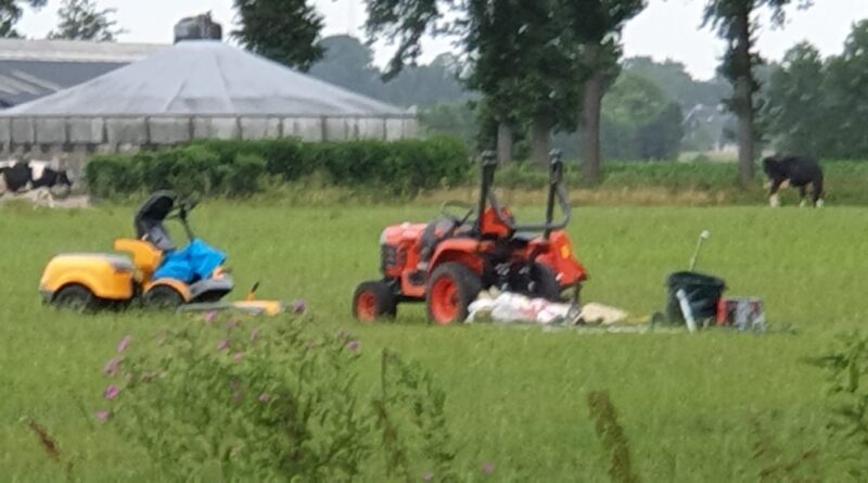 Gestolen goederen werden in het weiland ontdekt.