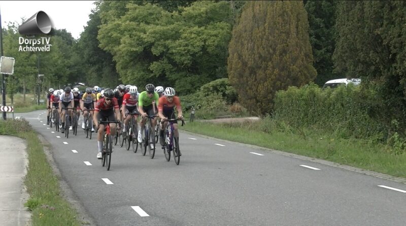 Tour de Junior 2025-etappe-4-peloton-2